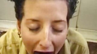 Khiêu gợi mèo con Kelly Divine mất Sledge Hammer của vòi nước lên cô ấy L. xxx hàn quốc