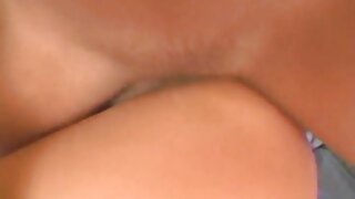 Thể thao cutie với bím cho thấy cô ấy Zú và cọ xát cô ấy ướt lồn với xxx video han thỏa thích